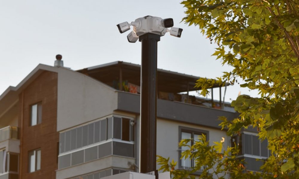 YENİŞEHİR’DE PARKLAR 7/24 GÖZETİM ALTINDA